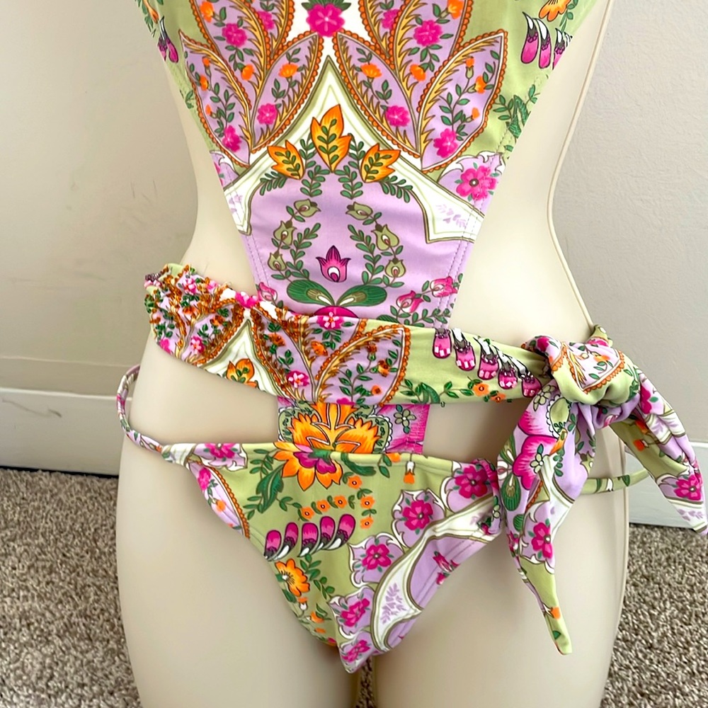 CIA Maritima Bathing Suit,lilac & green with beading, Size L (42) Made in Brazil - Picture 3 of 7